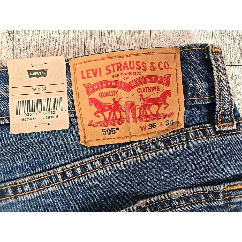 Levis Jeans 505 Regular 36x34 Mens Denim Straight Leg Medium Wash Stretch NEW